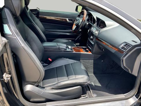 Used 2014 Mercedes-Benz E 550 Cabriolet image 8