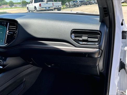 Used 2023 Dodge Durango R/T RWD image 16