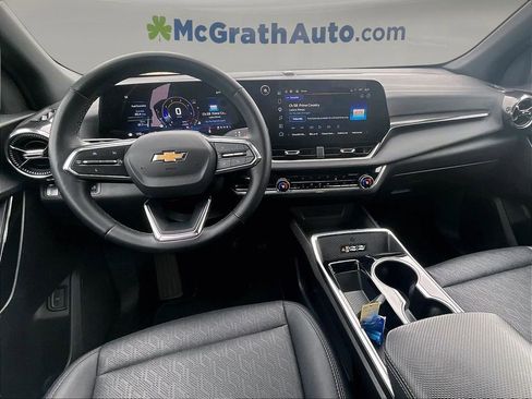 Used 2025 Chevrolet Equinox LT w/ Convenience Package II AWD/4WD image 7
