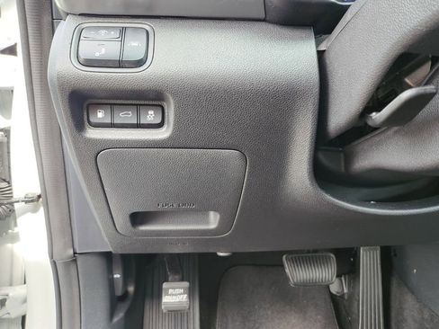 Used 2019 Kia Optima LX image 27