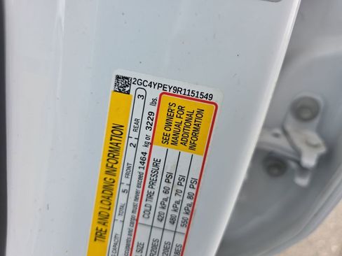 Used 2024 Chevrolet Silverado 2500 LTZ w/ LTZ Plus Package image 27