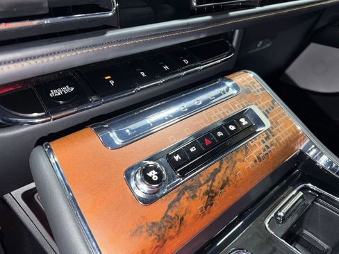 Used 2025 Lincoln Aviator Black Label w/ Black Label Special Edition image 23