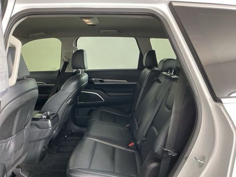 Used 2020 Kia Telluride LX FWD image 26