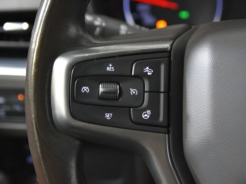 Used 2021 Chevrolet Tahoe LT w/ Luxury Package RWD image 20