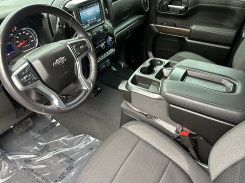 Used 2022 Chevrolet Silverado 1500 RST AWD/4WD image 9