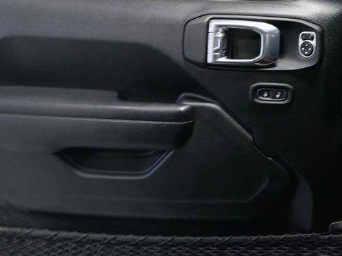 Used 2021 Jeep Wrangler Unlimited Rubicon w/ Cold Weather Group image 7