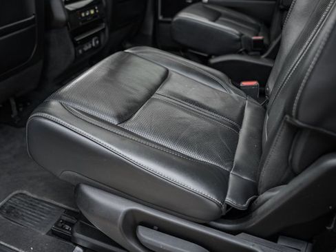 Used 2022 Jeep Wagoneer Series III w/ Premium Group I image 38