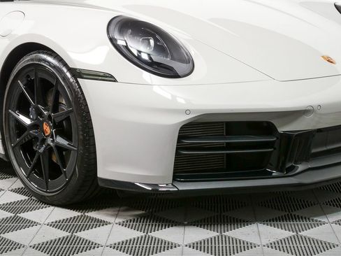 Certified 2025 Porsche 911 Carrera RWD image 34