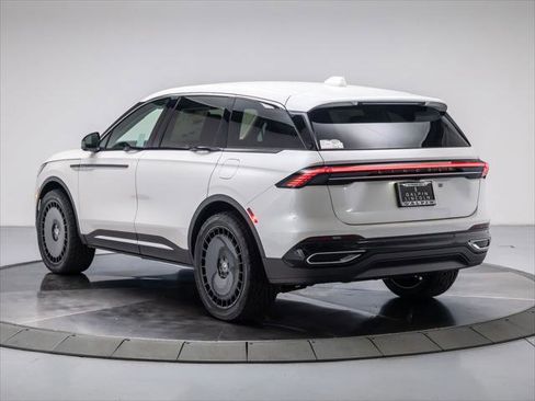 New 2026 Lincoln Nautilus Premier AWD/4WD image 3