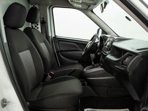 Used 2021 RAM ProMaster City Tradesman SLT image 12