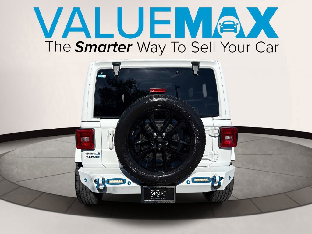 Used 2021 Jeep Wrangler Unlimited Sahara AWD/4WD image 5