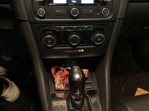 Used 2014 Volkswagen Jetta TDI image 11