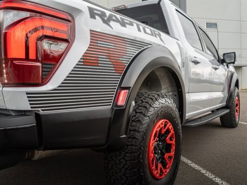 Used 2025 Ford F150 Raptor w/ Equipment Group 803A Raptor R image 17
