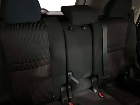 Used 2018 Nissan Rogue S AWD/4WD image 12