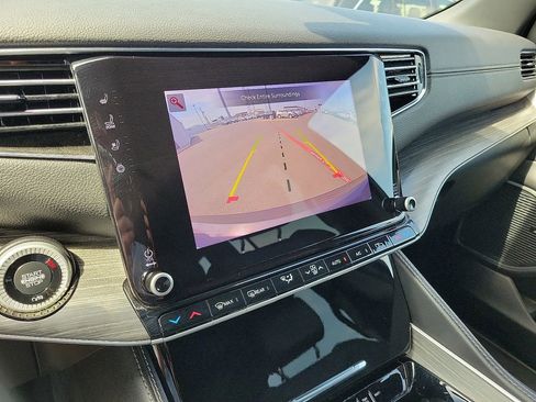 Used 2024 Jeep Wagoneer Series II image 12