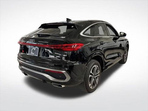 Certified 2025 Audi Q5 Premium Plus w/ Premium Plus AWD/4WD image 5