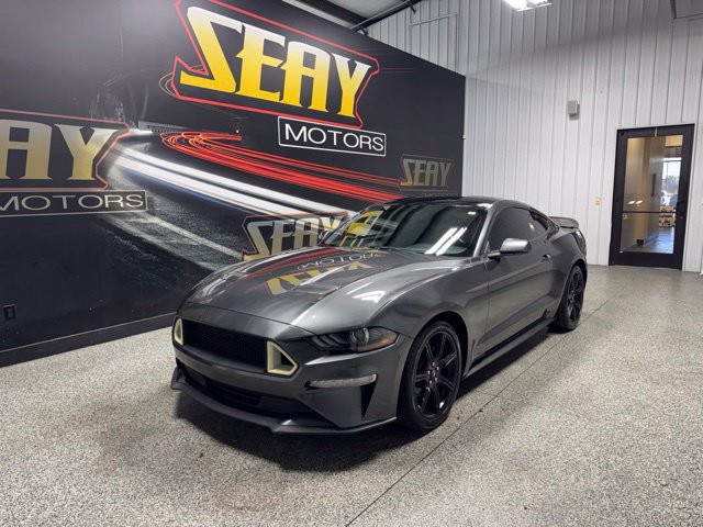 Used 2018 Ford Mustang Coupe w/ Black Accent Pkg RWD image 1
