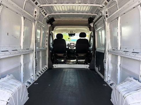 Used 2023 RAM ProMaster 2500 FWD image 11