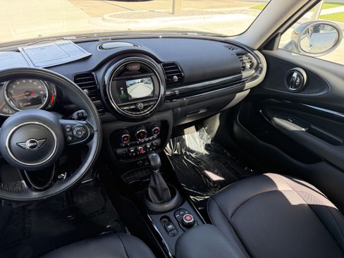 Used 2019 MINI Cooper Clubman ALL4 AWD/4WD image 17