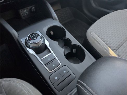 Used 2022 Ford Escape SE image 21