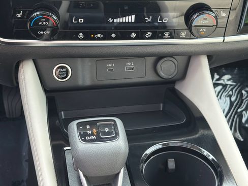 Certified 2023 Nissan Rogue SL FWD image 30