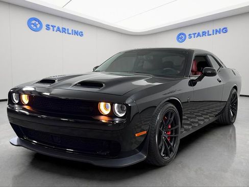 Used 2023 Dodge Challenger SRT Hellcat RWD image 16