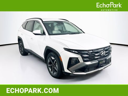 Used 2025 Hyundai Tucson SEL FWD image 1