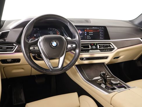 Used 2022 BMW X5 sDrive40i w/ Premium Package image 2