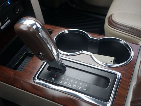 Used 2009 Ford F150 Platinum image 25