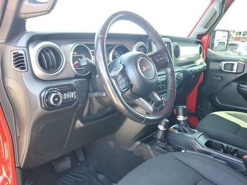 Used 2021 Jeep Wrangler Unlimited Sport AWD/4WD image 17