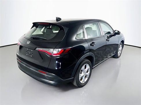 Used 2024 Honda HR-V LX image 7