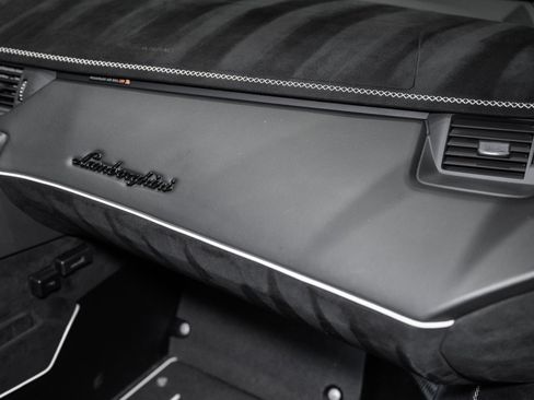 Used 2021 Lamborghini Aventador SVJ AWD/4WD image 55