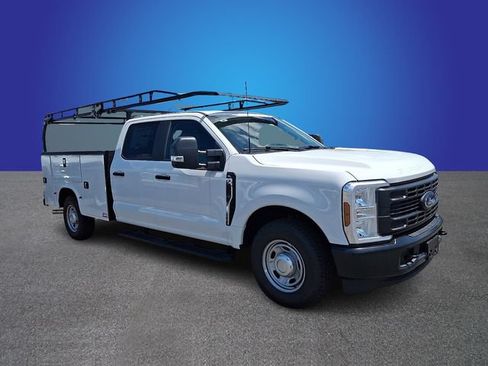 New 2026 Ford F250 XL w/ XL Driver Assist Package RWD image 3