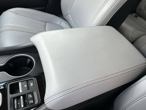 Used 2025 Honda Pilot Touring image 27