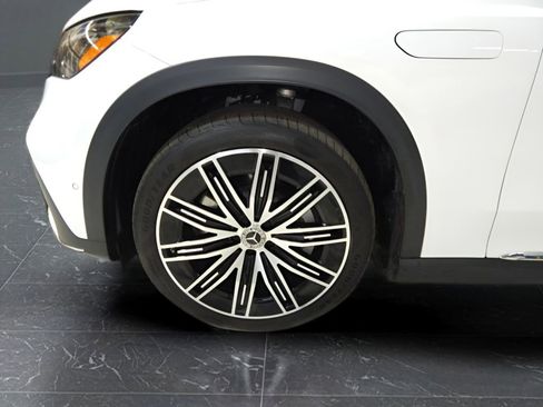 Used 2023 Mercedes-Benz EQE 350+ 4MATIC SUV w/ Pinnacle Trim Package image 11