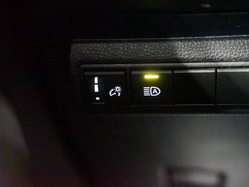 Certified 2024 Toyota Corolla LE image 22