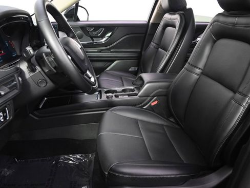 New 2026 Lincoln Corsair Premiere image 13