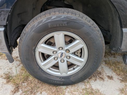 Used 2022 Ford F150 XLT w/ Equipment Group 301A Mid AWD/4WD image 11