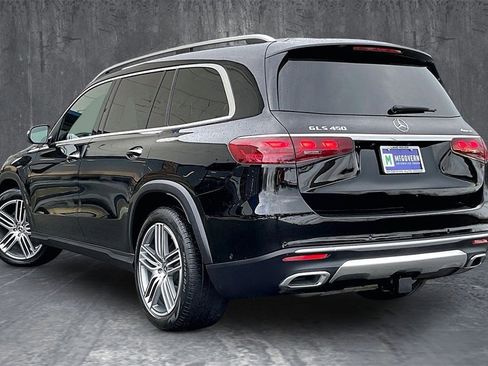 Used 2024 Mercedes-Benz GLS 450 4MATIC image 4