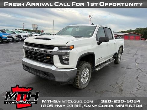 Used 2023 Chevrolet Silverado 2500 LT AWD/4WD image 4