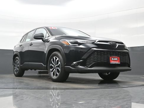 Used 2024 Toyota Corolla Cross S image 26