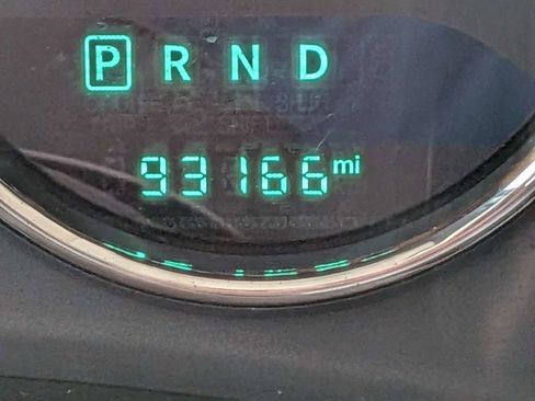 Used 2016 Jeep Wrangler Unlimited Rubicon w/ Connectivity Group AWD/4WD image 31