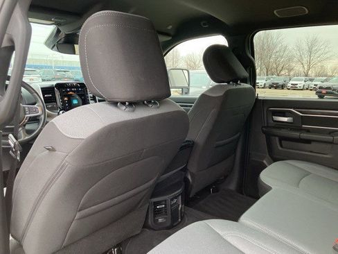 Used 2024 RAM 2500 Big Horn w/ Safety Group image 23