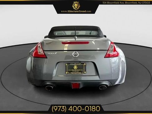Used 2014 Nissan 370Z Touring image 5