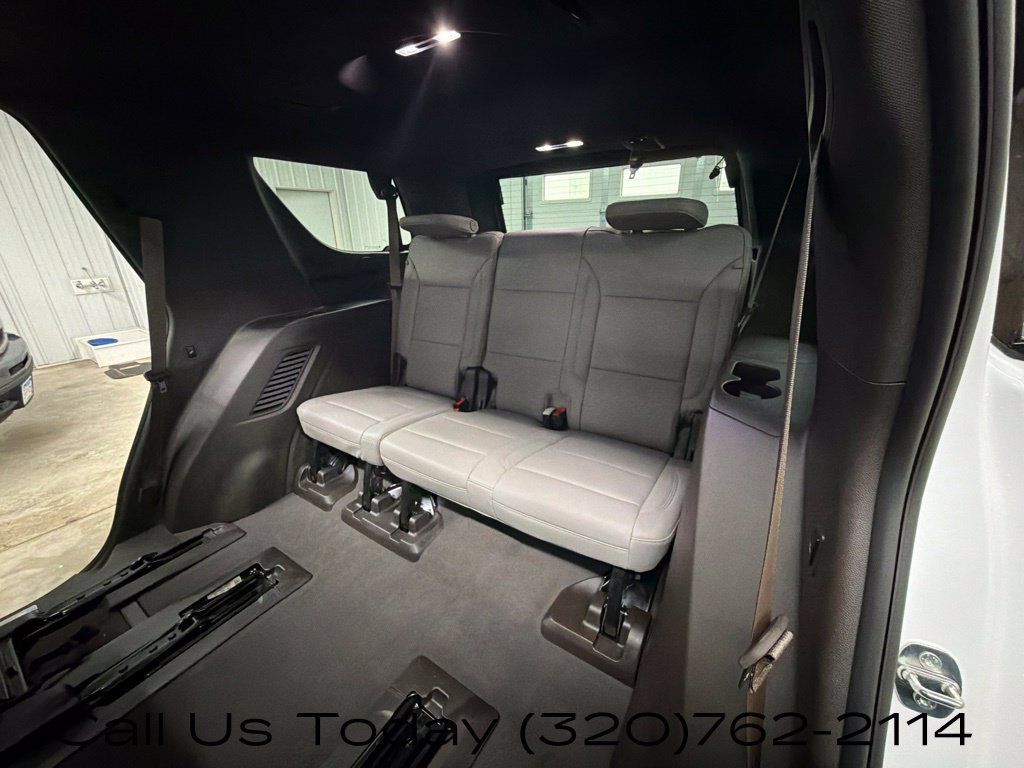 Used 2024 Chevrolet Tahoe Z71 w/ Luxury Package AWD/4WD image 23