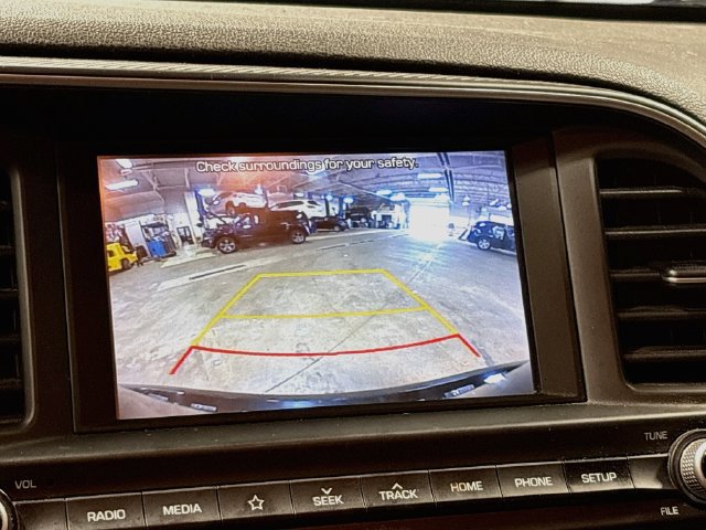 Used 2020 Hyundai Elantra SEL FWD image 14