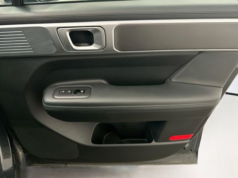 Used 2025 Hyundai Santa Fe SEL AWD/4WD image 34