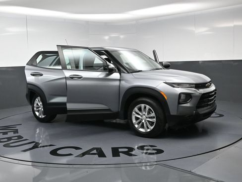 Used 2023 Chevrolet TrailBlazer LS FWD image 24