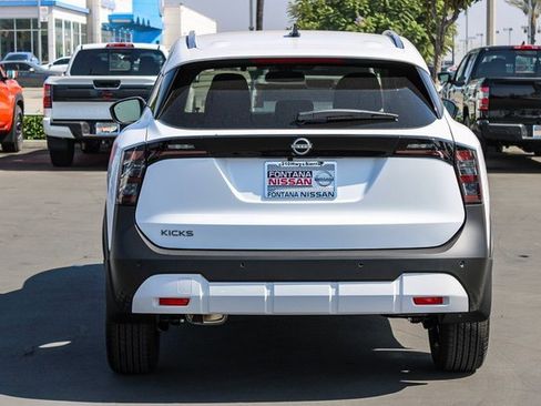 New 2026 Nissan Kicks SV image 6