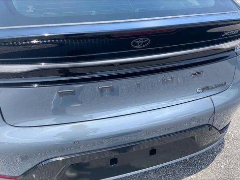 Used 2024 Toyota Prius Prime Premium FWD image 31